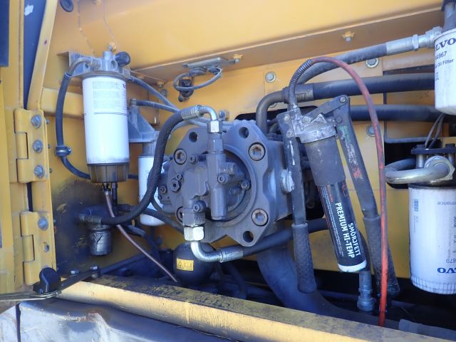 687538-86 Crawler excavator Volvo EC 220 DL -2013