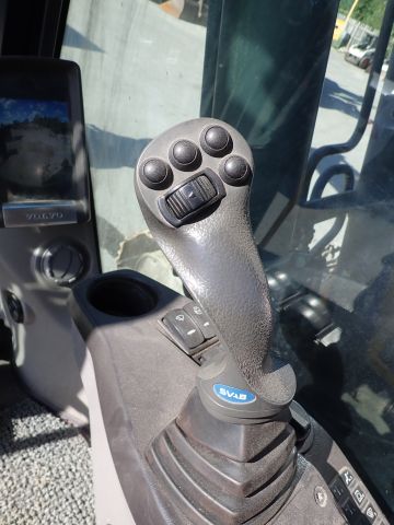 687538-95 Crawler excavator Volvo EC 220 DL -2013