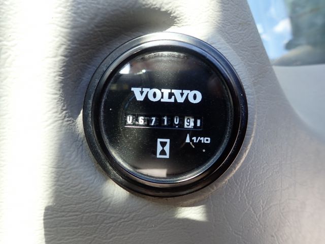 687538-104 Crawler excavator Volvo EC 220 DL -2013