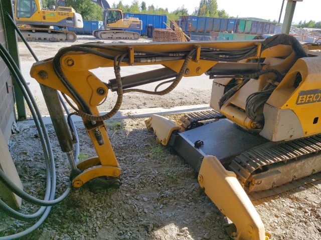 753904-6 Demolition robot Brokk 330