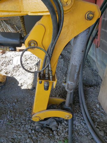 753904-14 Demolition robot Brokk 330