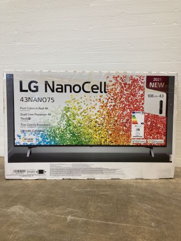 820688-2 43 "LG Nanocell 4K TV 43NANO75