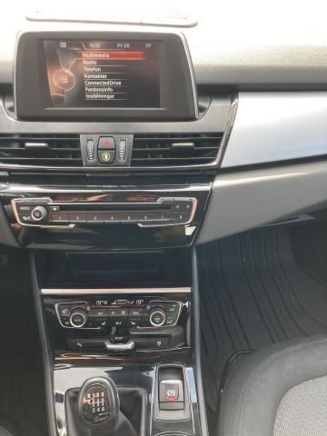 807272-38 BMW 218i Active Tourer Manual -2016 (136hp, 85671km)