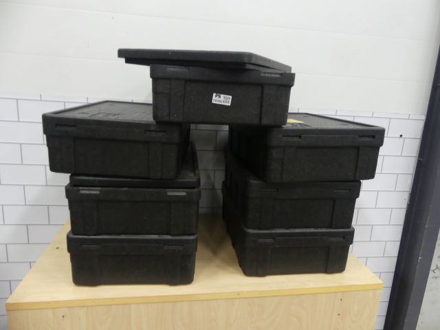 735995-1 7 st. Cateringlådor