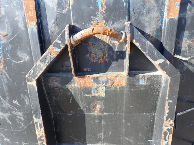 687550-8 Demountable container 30M2