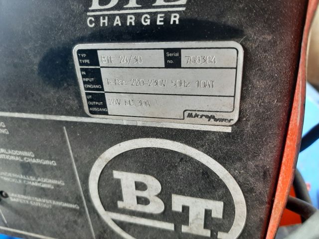 812460-4 Pallet truck with charger BT (Repair object)