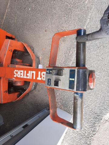 812463-7 Pallet truck with charger BT (Repair object)