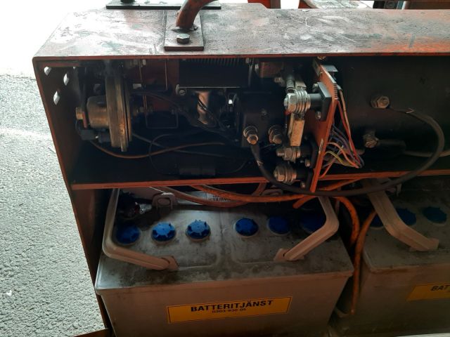 812463-12 Pallet truck with charger BT (Repair object)