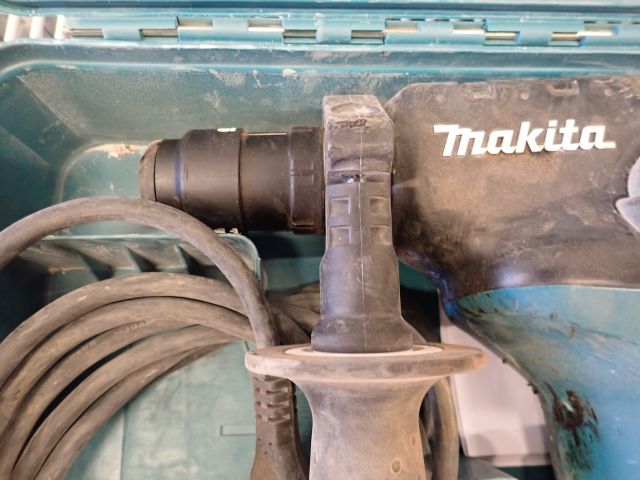 689608-3 Hammer drill MAKITA HR2811FT