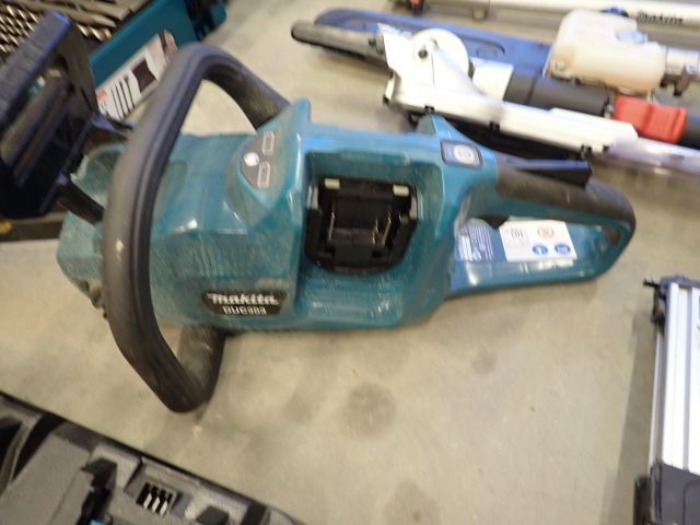 617658-11 Stort Makita elhandverktygspaket