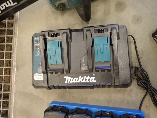 617658-13 Stort Makita elhandverktygspaket