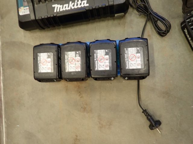 617658-14 Stort Makita elhandverktygspaket