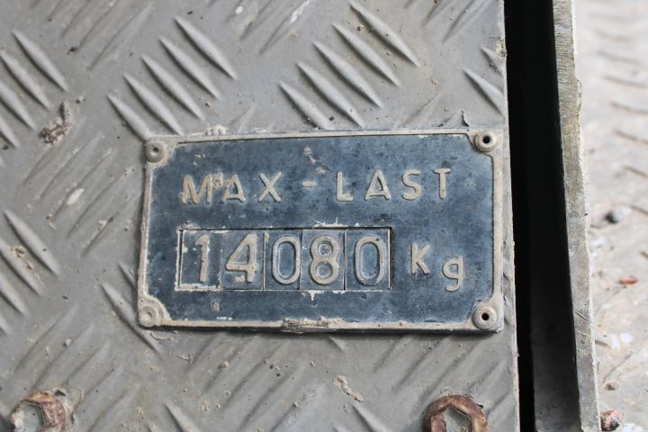 807311-9 Concrete bogie cart Scania chassis