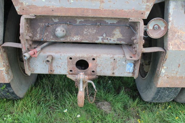 807311-11 Concrete bogie cart Scania chassis