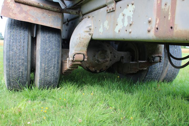 807311-10 Concrete bogie cart Scania chassis