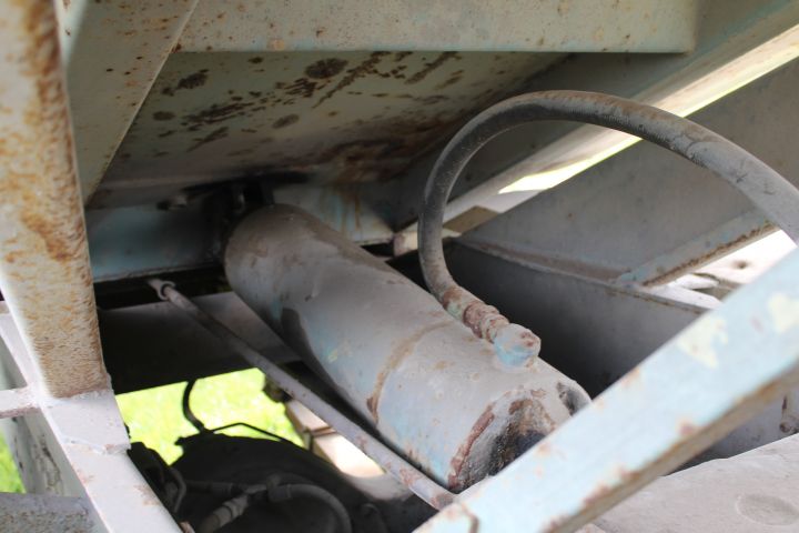 807311-16 Concrete bogie cart Scania chassis