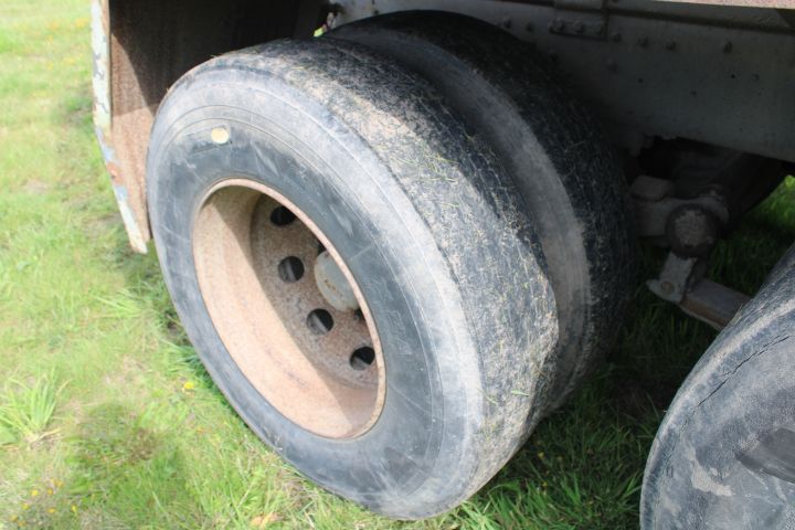 807311-26 Concrete bogie cart Scania chassis