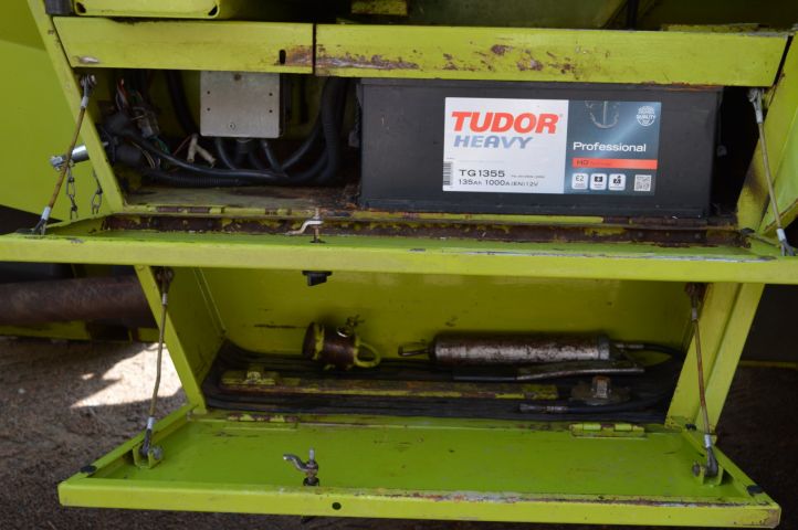 779021-41 Claas Jaguar 880 -96