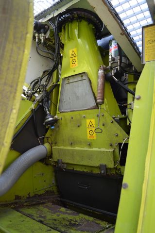779021-43 Claas Jaguar 880 -96