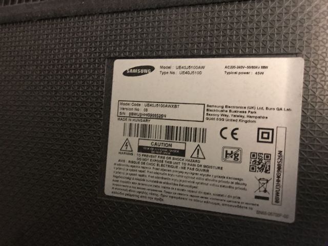 803482-4 TV - Samsung 40 ”, model: UE40J5100AW - Detachable retro front