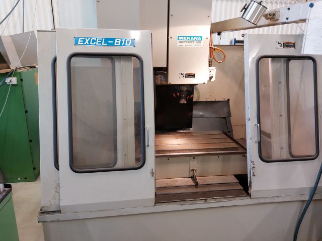 821776-1 Vertical CNC machine Excel-810 KIWA + cabinet with tool holder