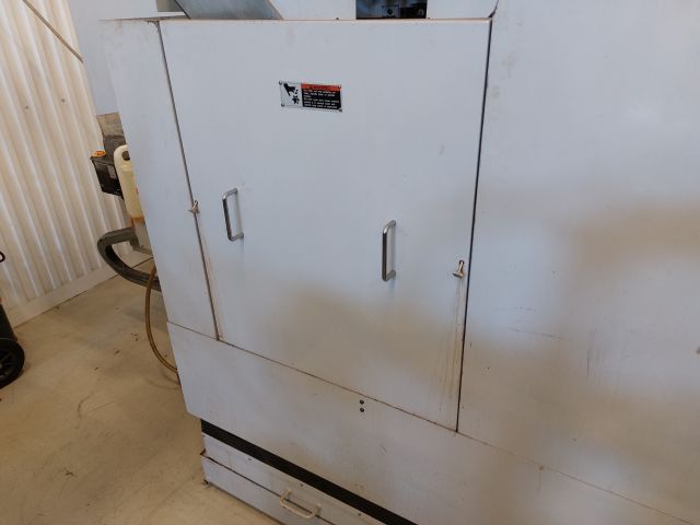 821776-4 Vertical CNC machine Excel-810 KIWA + cabinet with tool holder