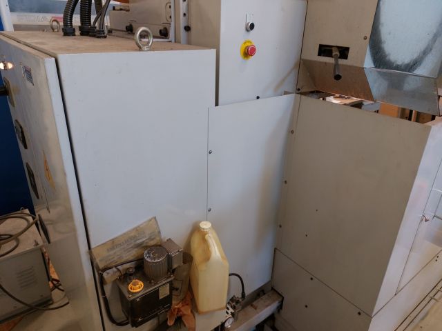 821776-6 Vertical CNC machine Excel-810 KIWA + cabinet with tool holder