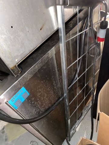 803540-4 Heating cabinet from Kema