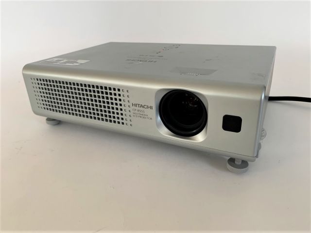711908-1 Hitachi CP-RS55 projector