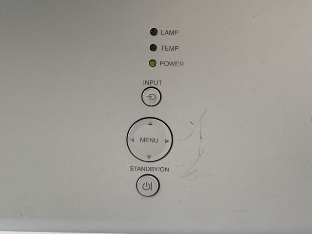 711908-4 Hitachi CP-RS55 projector