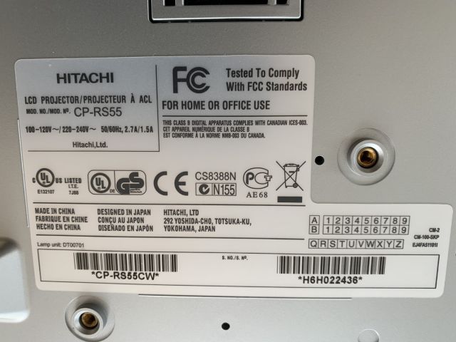 711908-10 Hitachi CP-RS55 projector