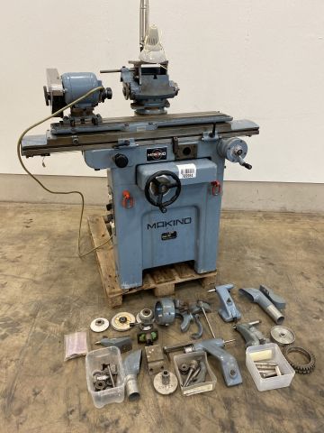 789984-1 Grinding machine Makino C-40