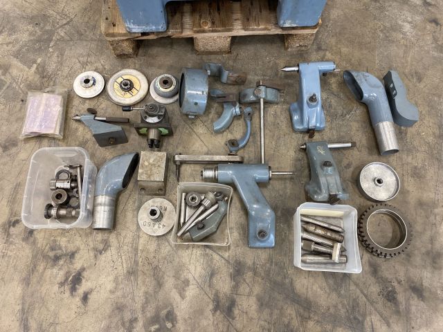 789984-3 Grinding machine Makino C-40