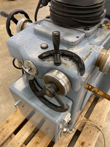 789984-16 Grinding machine Makino C-40