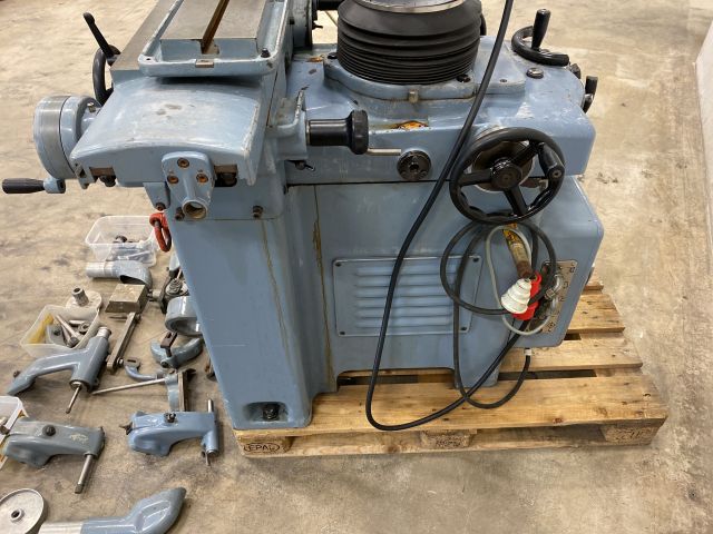 789984-18 Grinding machine Makino C-40