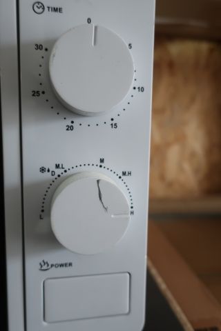 793353-5 Mikrovågsugnar, Biltema 2 st