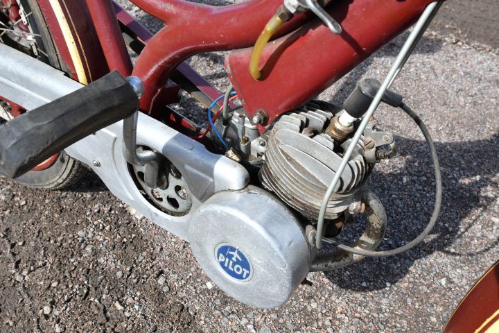 819674-7 Pilot Monarped