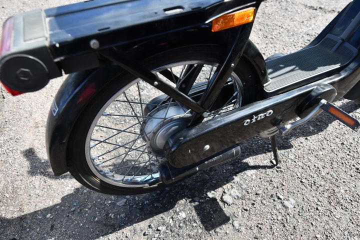 819676-3 Vespa Piaggio