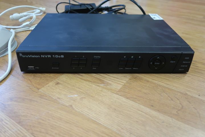 793448-2 Surveillance cameras, 3 pcs and main unit, interlogix