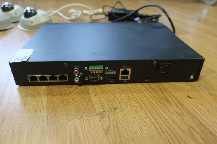 793448-10 Surveillance cameras, 3 pcs and main unit, interlogix