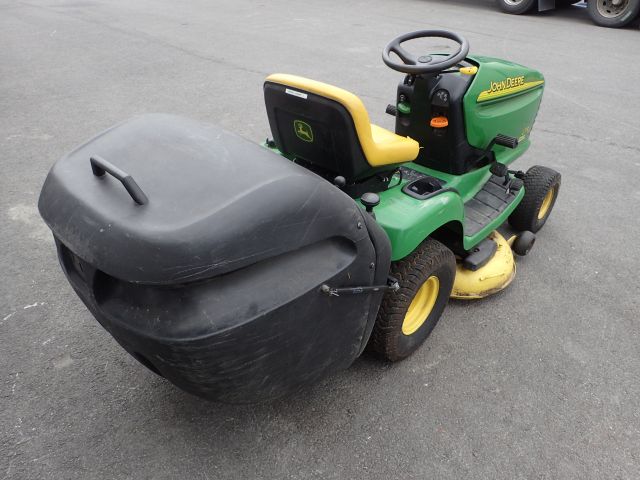753264-5 Riding lawn mower John Deere LTR180