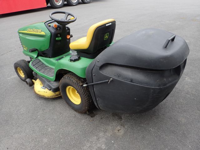 753264-7 Riding lawn mower John Deere LTR180