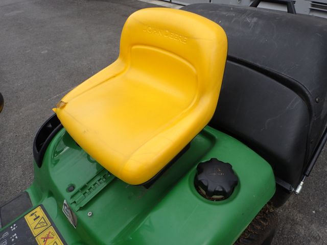 753264-15 Riding lawn mower John Deere LTR180