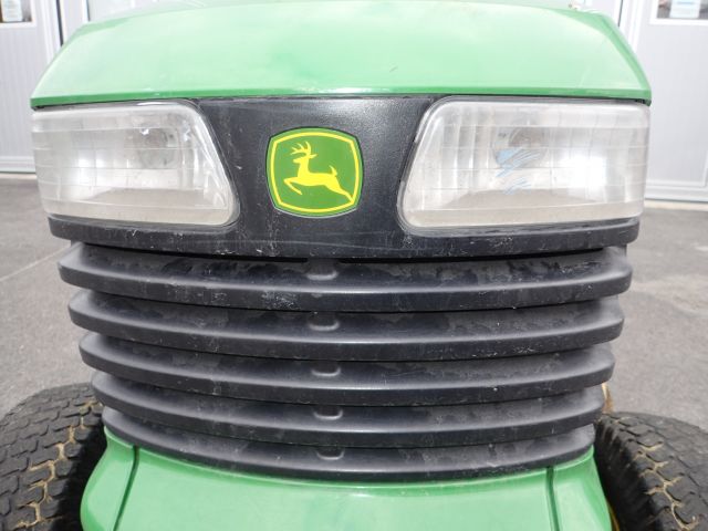 753264-28 Riding lawn mower John Deere LTR180