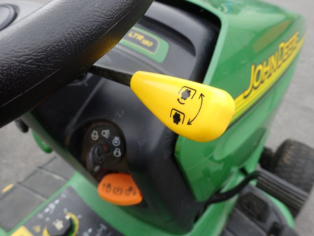 753264-37 Riding lawn mower John Deere LTR180