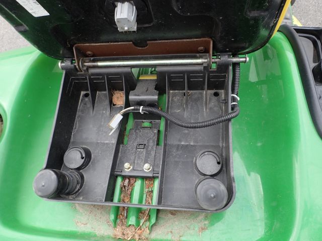 753264-38 Riding lawn mower John Deere LTR180
