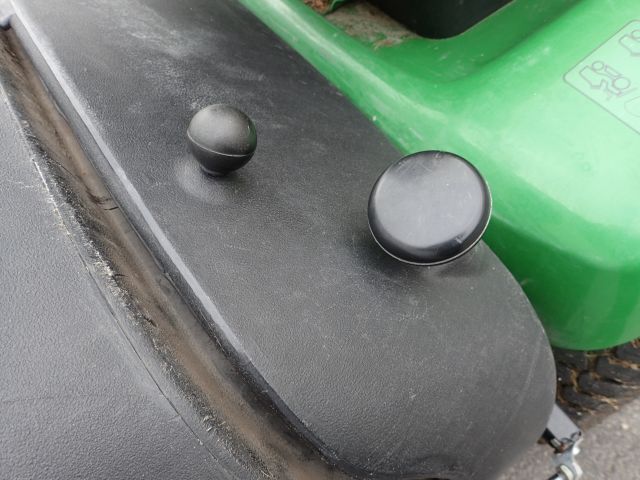 753264-42 Riding lawn mower John Deere LTR180