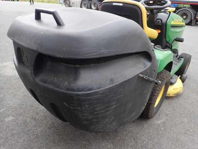 753264-43 Riding lawn mower John Deere LTR180