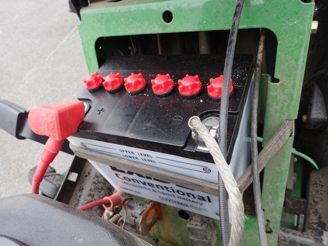 753264-50 Riding lawn mower John Deere LTR180