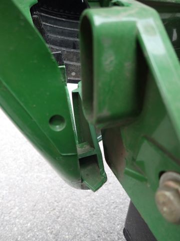 753264-54 Riding lawn mower John Deere LTR180